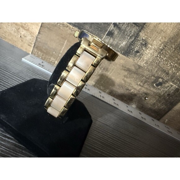 Relic By Fossil Women's Rose Goldtone Bracelet Watch ZR34335 Beautiful Pink - Picture 16 of 16